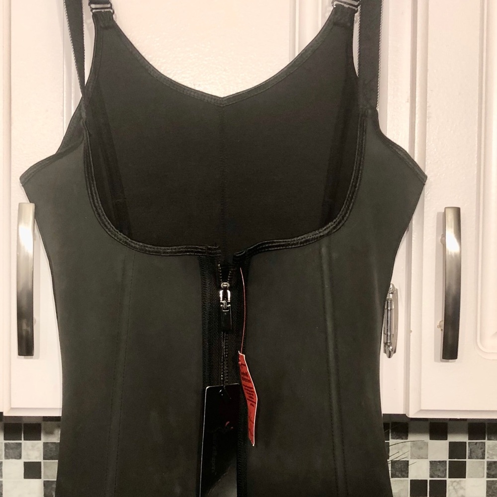 Waist trainer